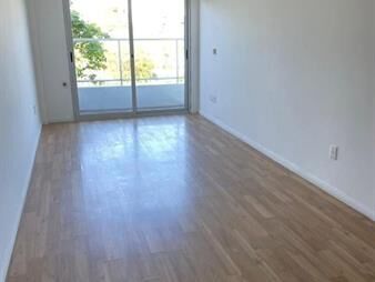 https://www.gallito.com.uy/monoambiente-con-balcon-al-frente-parque-batlle-inmuebles-27865528