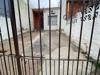 https://www.gallito.com.uy/casa-de-1-dorm-cgarage-2-autos-jacinto-vera-inmuebles-27866652