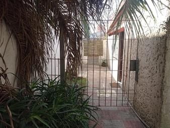 https://www.gallito.com.uy/imperial-alquilaapto-un-dormitrio-patio-con-parrillero-inmuebles-27576497