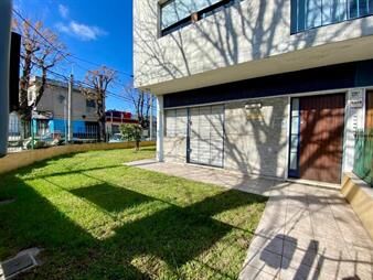 https://web5.gallito.com.uy/venta-amplia-casa-mas-apartamento-en-curva-de-maroñas-inmuebles-27865785