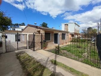 https://www.gallito.com.uy/alquiler-casa-en-parque-carrasco-shangrila-inmuebles-27883109