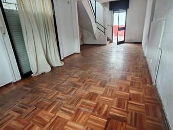 https://web5.gallito.com.uy/venta-casa-en-ph-independiente-3-dormitorios-patio-y-cochera-inmuebles-27889020