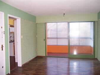 https://www.gallito.com.uy/linda-casa-de-ph-proxima-al-colegio-la-mennais-inmuebles-27897461