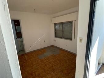 https://www.gallito.com.uy/alquiler-apto-1-dorm-cocina-patio-s13000-anda-o-porto-inmuebles-27899178