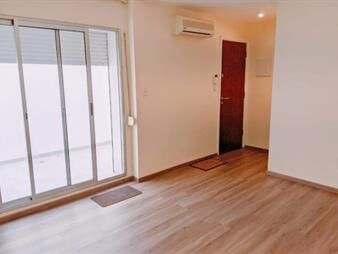 https://www.gallito.com.uy/excelente-zona-a-cuadras-de-la-rambla-dos-patios-inmuebles-27859062