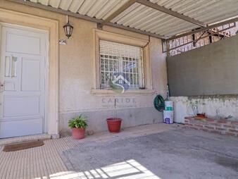 https://www.gallito.com.uy/venta-casa-esquina-en-padron-unico-excelentes-servicios-inmuebles-27918367