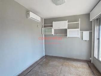 https://www.gallito.com.uy/impecable-casa-a-metros-de-avenidas-patio-de-uso-exclusivo-inmuebles-27929493