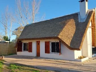 https://www.gallito.com.uy/alquiler-casaquincho-en-ciudad-de-la-costa-con-jardin-ampli-inmuebles-27935335