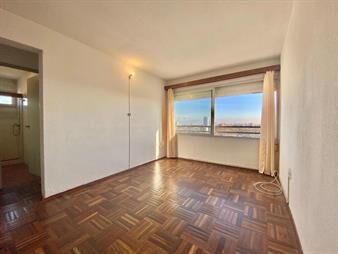 https://www.gallito.com.uy/alquiler-apartamento-con-excelentes-vistas-en-perez-castella-inmuebles-27941394