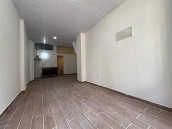 https://www.gallito.com.uy/alquile-monoambiente-reciclado-a-nuevo-en-centro-sin-gastos-inmuebles-27946839