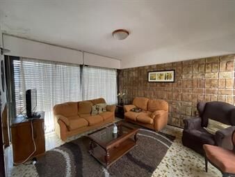 https://www.gallito.com.uy/hermosa-casa-en-padron-unico-con-apto-al-fondo-inmuebles-27946551