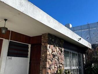 https://www.gallito.com.uy/venta-casa-con-garaje-en-el-prado-unica-en-el-mercado-inmuebles-27958959