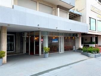 https://www.gallito.com.uy/alquiler-local-comercial-punta-del-este-peninsula-inmuebles-27959982
