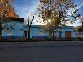 https://www.gallito.com.uy/excelente-ubicacion-en-el-centro-de-durazno-inmuebles-27963887
