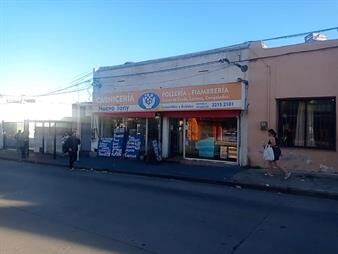 https://www.gallito.com.uy/imperial-vende-local-con-vivienda-y-depositos-pu500-mtrs-inmuebles-27968155