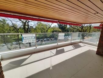https://www.gallito.com.uy/alquiler-apartamento-3-dorms-con-servicio-punta-carretas-inmuebles-27968646