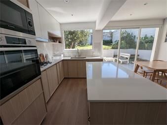 https://www.gallito.com.uy/excelente-padron-unico-una-planta-fondo-barbacoa-inmuebles-27969175