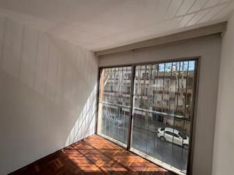 https://www.gallito.com.uy/requena-y-rivera-al-frente-2-dormitorios-inmuebles-27972306