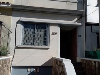 https://www.gallito.com.uy/dueño-vende-casa-en-pocitos-proximo-a-la-rambla-de-kibon-inmuebles-27976174