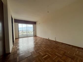 https://www.gallito.com.uy/alquile-apartamento-2-dormitorios-en-parque-batlle-cochera-inmuebles-27976381