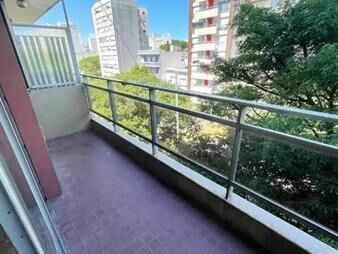 https://www.gallito.com.uy/al-frente-con-doble-balcon-1-dorm-amplio-inmuebles-27999758