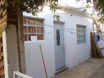 https://www.gallito.com.uy/agraciada-y-capurro-1-dorm-y-demas-con-patio-exclusivo-inmuebles-28010438