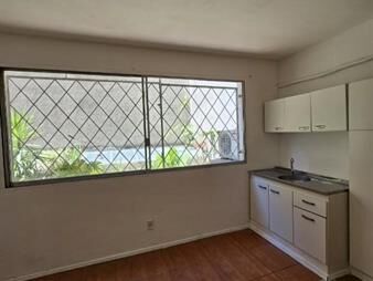 https://web5.gallito.com.uy/apto-monoambiente-a-pasos-de-plaza-cagancha-centro-inmuebles-28010045