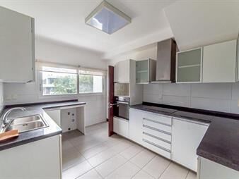 https://web5.gallito.com.uy/susena-inversiones-alquila-casa-en-barrio-privado-la-thaona-inmuebles-28021460