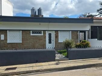 https://web5.gallito.com.uy/muy-linda-casa-2-dorm-prado-inmuebles-28031512