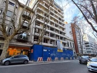 https://www.gallito.com.uy/reventa-apto2-dormal-frente-con-terraza-y-patio-centro-inmuebles-28031849