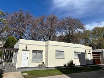 https://web5.gallito.com.uy/casa-2-dorm-en-barrio-cerrado-inmuebles-28032124