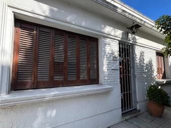 https://web5.gallito.com.uy/alquiler-pocitos-nuevo-casa-2-dorm-c-lugar-para-vehiculo-inmuebles-27999964