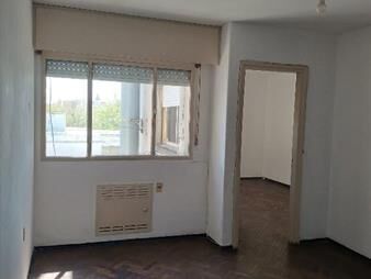 https://web5.gallito.com.uy/dueño-alquila-apartamento-en-cerro-largo-y-ejido-inmuebles-28036886