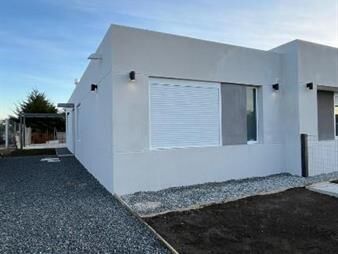 https://web5.gallito.com.uy/venta-casa-ph-a-estrenar-en-piriapolis-inmuebles-28039232