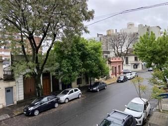 https://web5.gallito.com.uy/venta-apartamento-pocitos-2-dorm-al-frente-ascensor-gastos-b-inmuebles-28039703