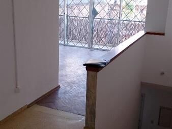 https://www.gallito.com.uy/alquiler-casa-de-altos-3-dorm-1-baño-azotea-p-batlle-inmuebles-28040194
