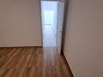 https://web5.gallito.com.uy/apartamento-tipo-casa-en-impecable-estado-albania-3803-inmuebles-28055916
