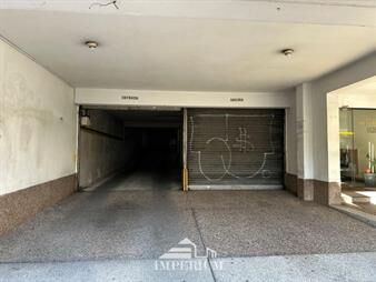 https://www.gallito.com.uy/venta-cochera-19m2-en-tres-cruces-con-seguridad-247-inmuebles-27947148
