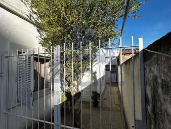 https://www.gallito.com.uy/monoambiente-con-patio-y-azotea-de-uso-exclusivo-inmuebles-28068370