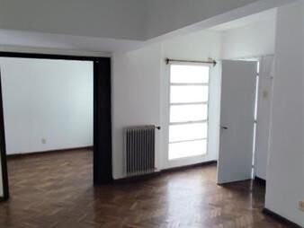 https://www.gallito.com.uy/amplio-apto-3-dormitorios-super-luminoso-contrafrente-inmuebles-28063819