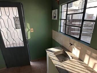 https://web5.gallito.com.uy/alquiler-apto-techo-liviano-1-dorm-coc-baño-s13500-inmuebles-28076198