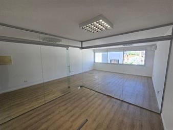 https://www.gallito.com.uy/alquiler-oficina-en-punta-carretas-sobre-bv-gral-artigas-inmuebles-28082900