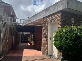 https://web5.gallito.com.uy/vendo-casa-de-3-dormitorios-y-garage-en-pado-inmuebles-28086203