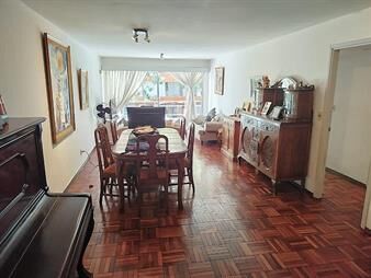 https://web5.gallito.com.uy/venta-pocitos-1er-piso-de-152mts-patios-de-90mts-inmuebles-28087251