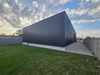 https://web5.gallito.com.uy/local-o-galpon-sobre-av-giannattasio-lado-sur-el-pinar-inmuebles-28090580