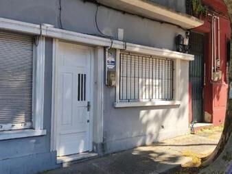 https://web5.gallito.com.uy/alquiler-casa-renovada-de-2-dormitorios-sin-cochera-en-reduc-inmuebles-28101711