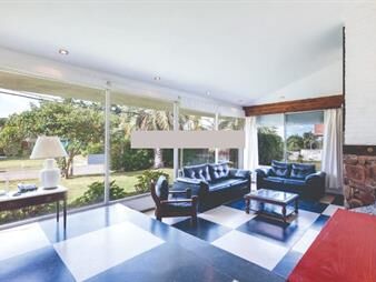 https://web5.gallito.com.uy/casa-a-metros-del-mar-en-rincon-del-indio-inmuebles-28107574