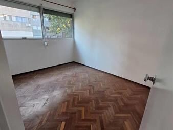https://web5.gallito.com.uy/alquila-apartamento-de-1-dormitorio-en-euskalerria-70-inmuebles-28121830