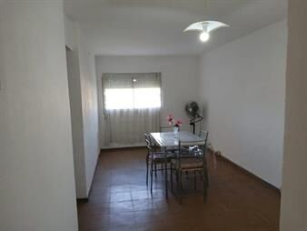 https://web5.gallito.com.uy/vendo-por-viaje-apart-de-2-dor-en-complejo-america-inmuebles-28125199