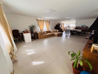 https://web5.gallito.com.uy/lomas-1-se-vende-casa-de-3-dormitorios-y-3-baños-inmuebles-28130048